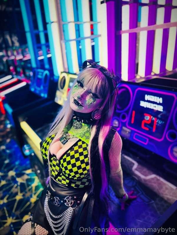 emmamaybyte image #5