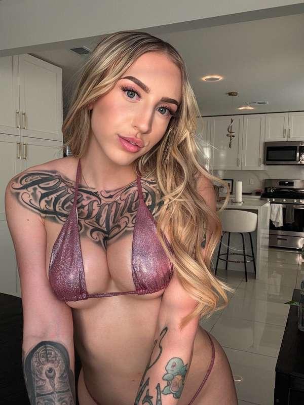 Get a mouth full of these sparkles 😈✨