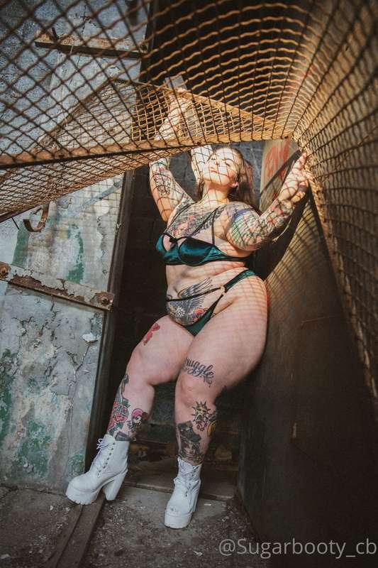 come explore with me 😈