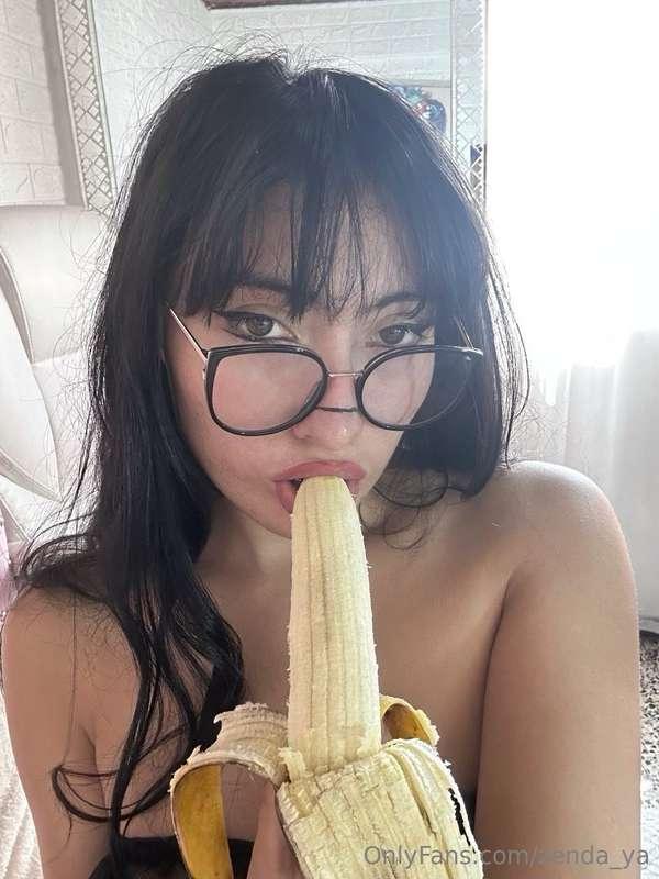 It's snack time 👅🍆