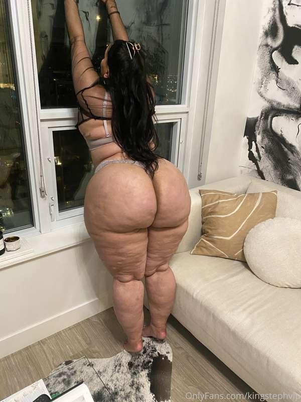 Are you big enough🍆 to handle me in this position?😻🙈 Unlock ..