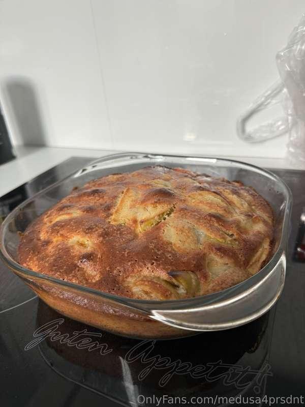 Apple pie and a little autumn comfort 🍁