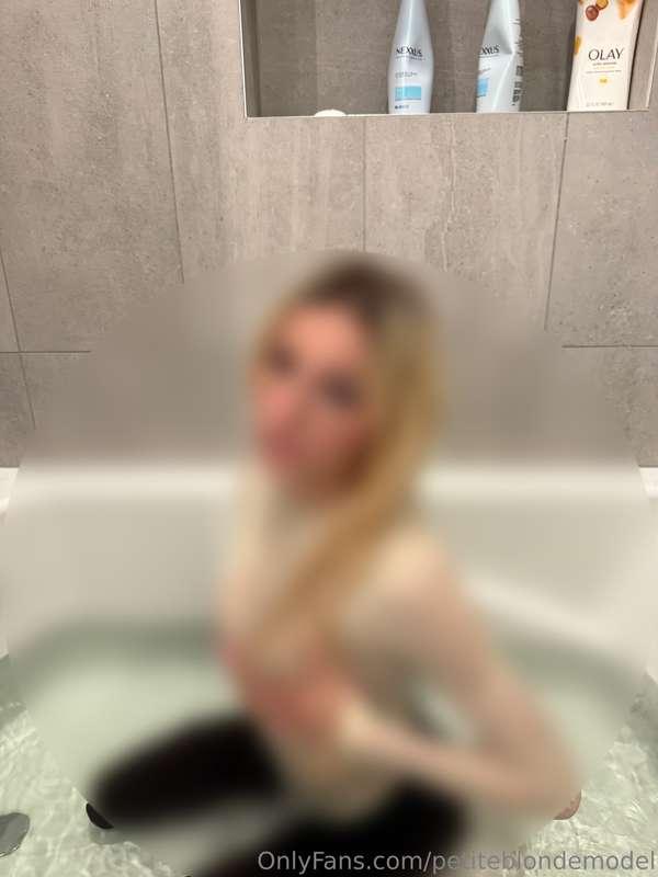 what if i told u i got in the tub fully clothed…. 😆😈txt me f..