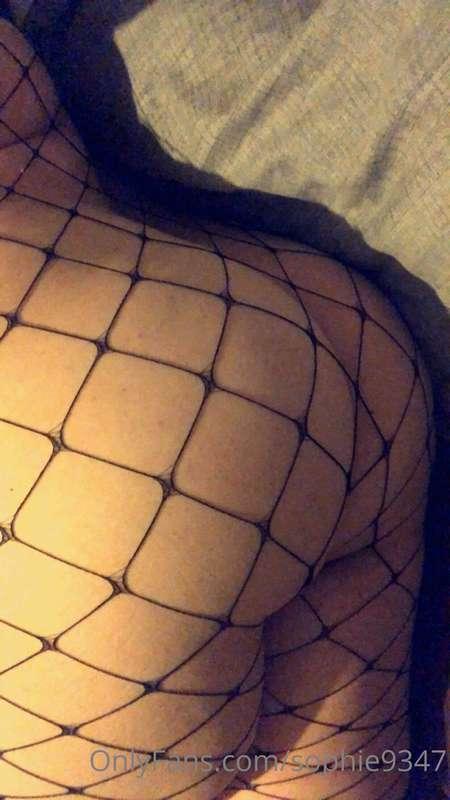 Meehhh… holes in my tights 🙈😈