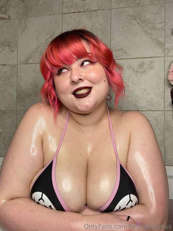 tiny.succubus image #3