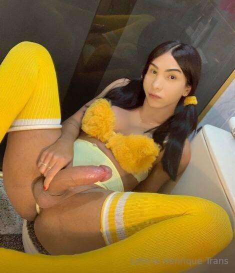 Look at this trans girl.     ✨@yasmimdornellesfree✨   Explic..