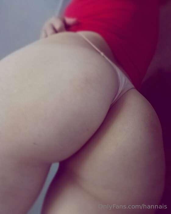 I'm bored... And I started twerking in panties 🤭🥵🥵🥵🌡️