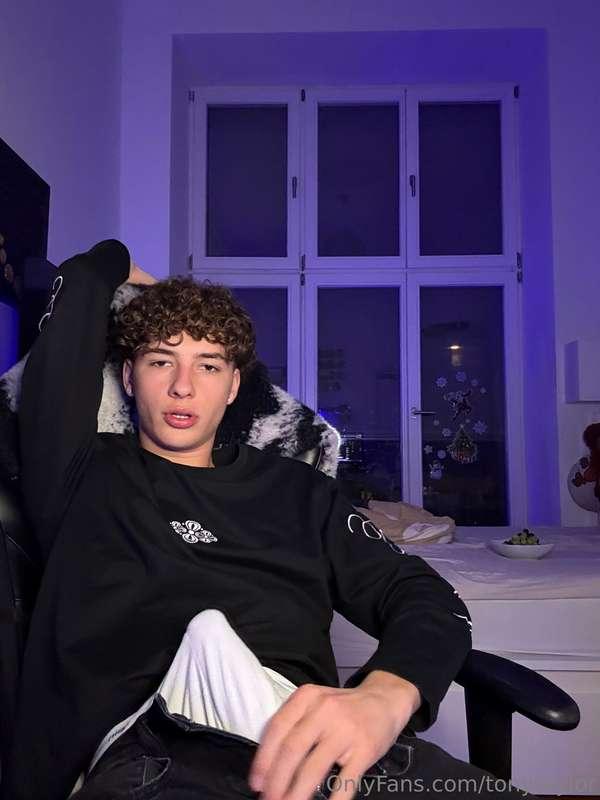 🤭
