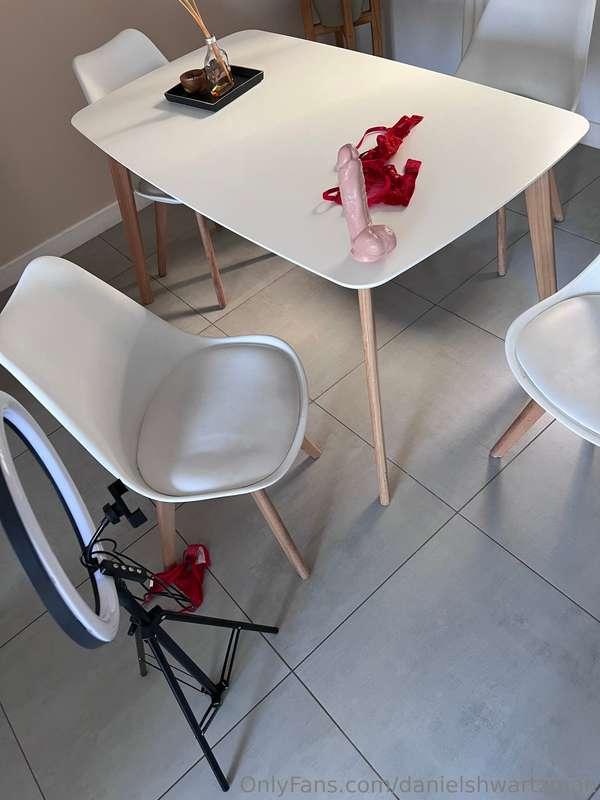 לכדורגלנים יש כדורולי יש את המשחקים שלי