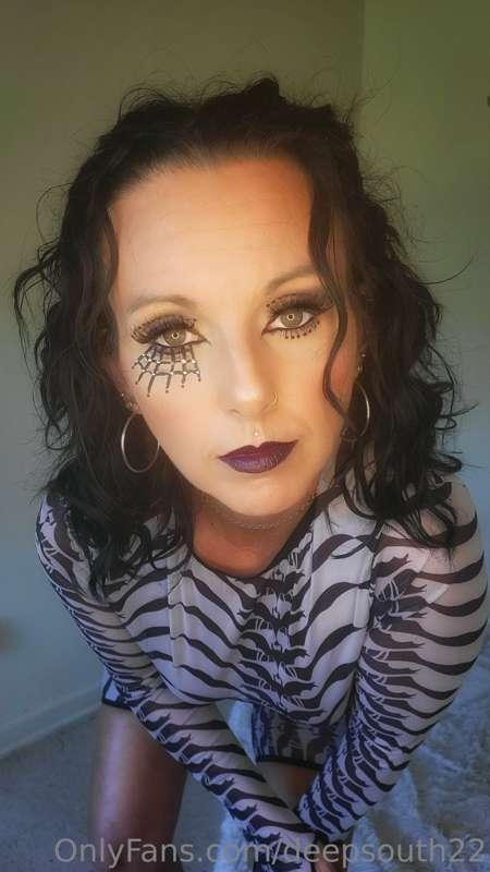 First week of Halloween🎃👻 watch out I'll catch you in my web..