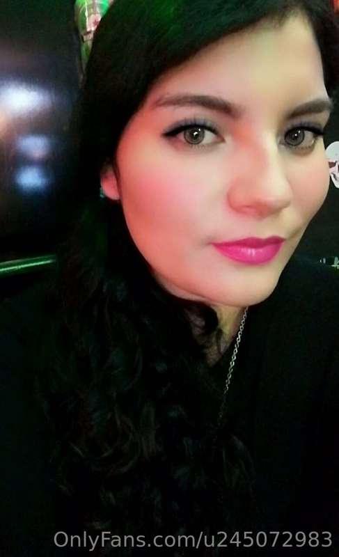 I love to dress in black
