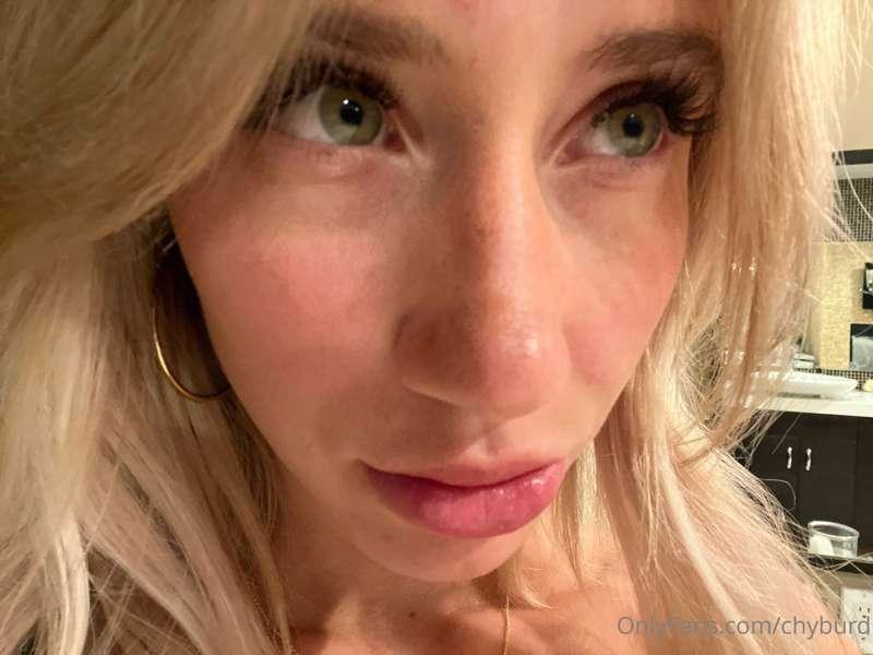 showing you what these DSLs can do..in your DMs now 👅