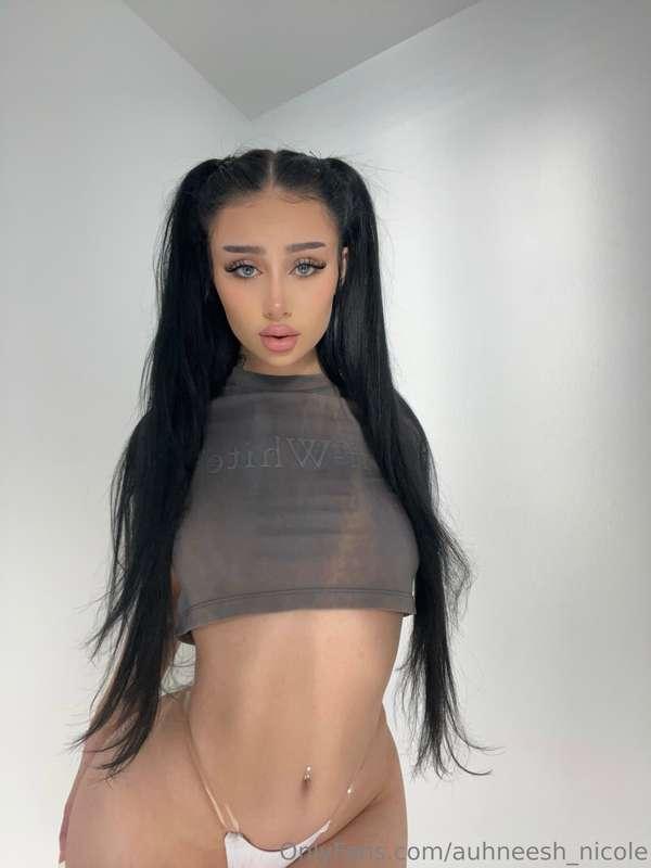 Swipe to see my titties sittin pretty