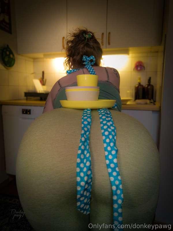 Didn't have a white apron, but i think you can forgive me ri..