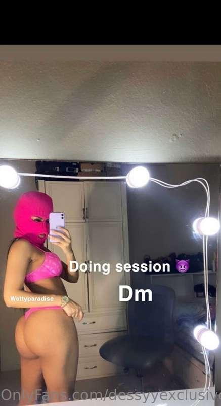 Doing squirt shows on video calls 😈
$65 for 10mins/15mins I’..