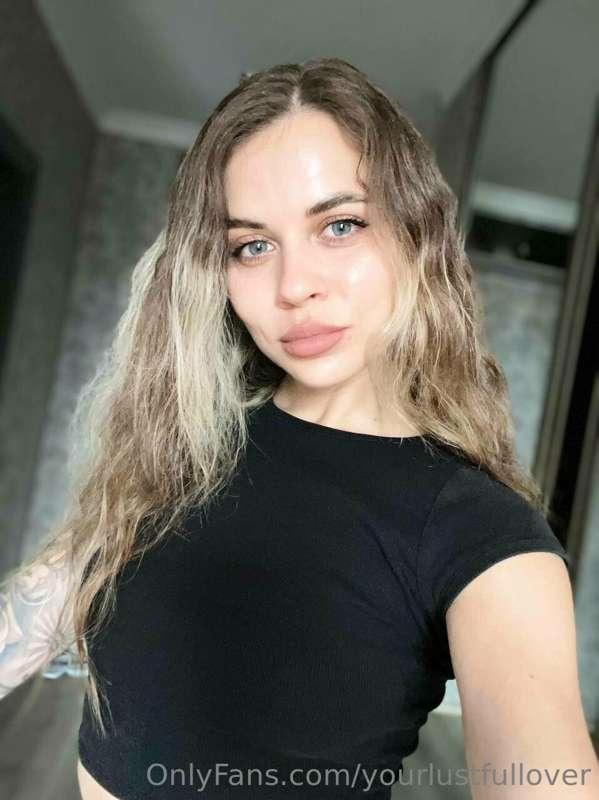 The day starts with coffee and me☕😘