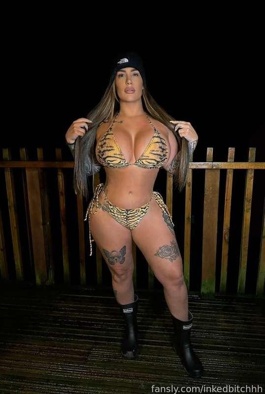 Wanna play a findom game? You send me all your money, I tell you to fuck off

#spoiltgoddess
#findomme 
#paypig