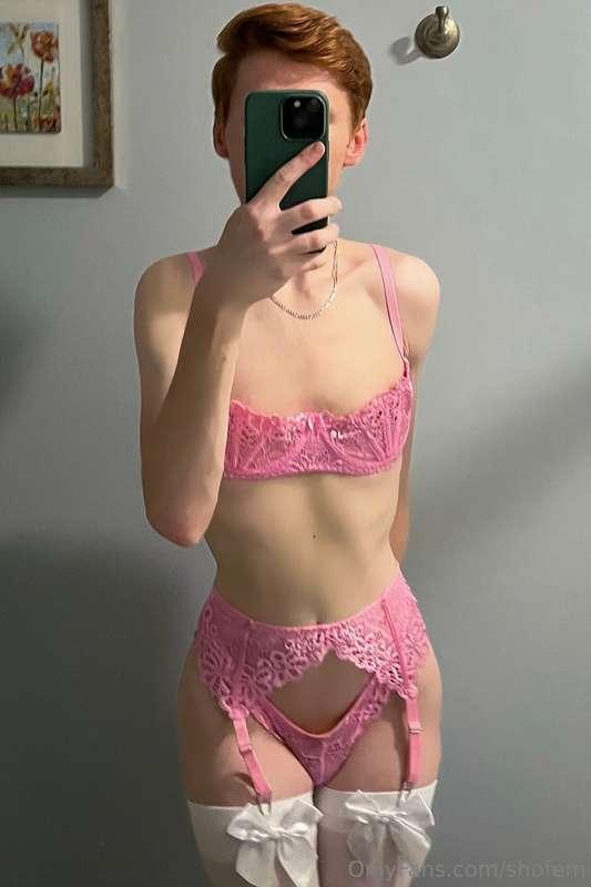 Pink is really starting to grow on me 💕
