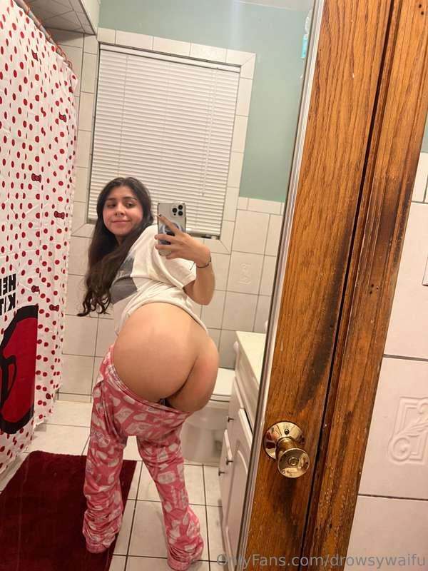 drowsywaifu image #1