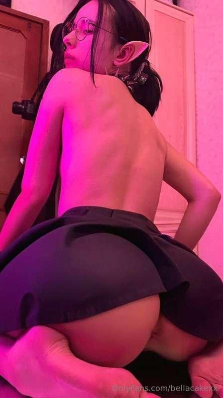 ## SHE'S FREE ONLY TODAY🤯 @naughty_dragon 😱 ## This 19 year ..