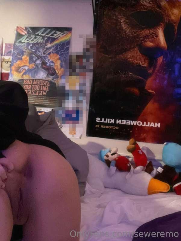 from behind >:3