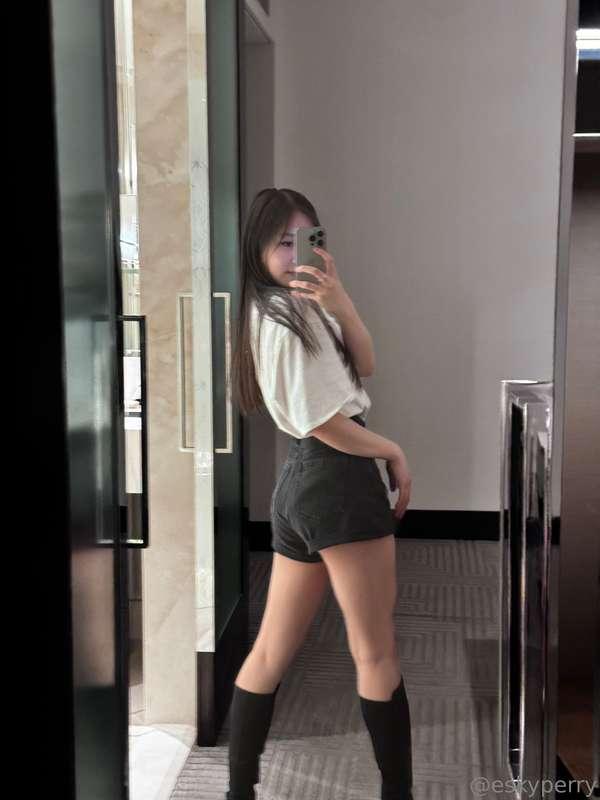 eskyperry image #0