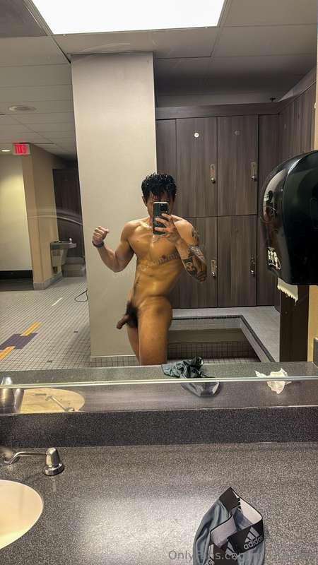 Nude versions of recent IG post with a bonus from the drive ..