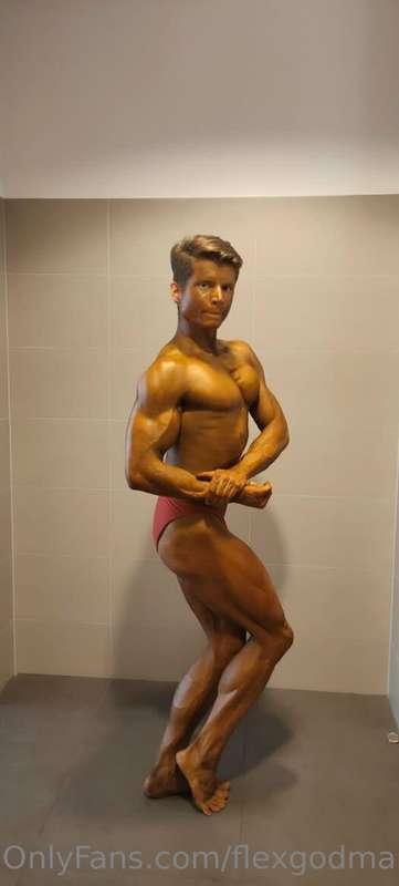 Side chest progress in 2years😈