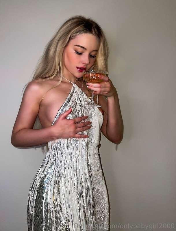 I hope you had a naughty new year babe 🥂✨ 