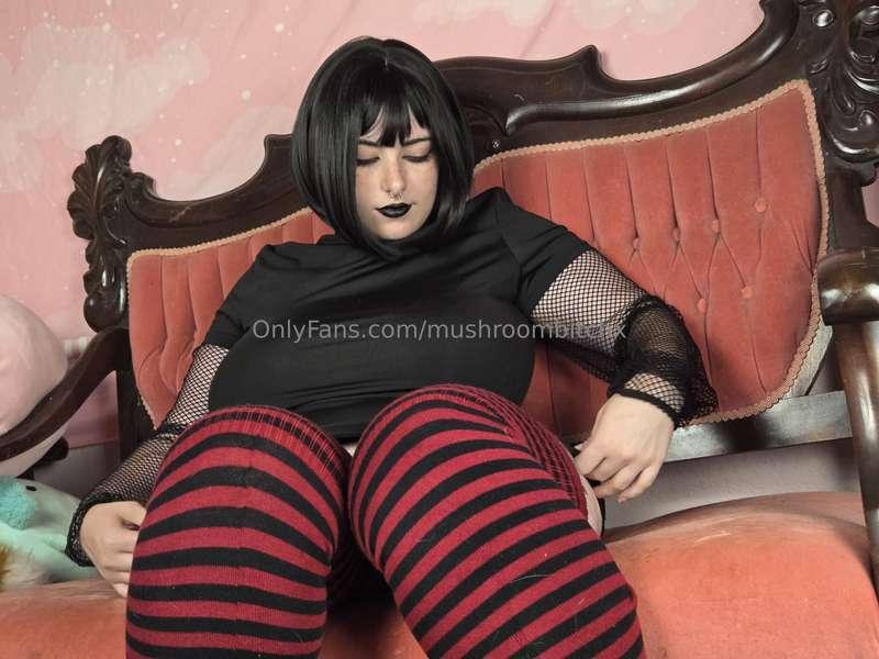 mushroombitchx image #8