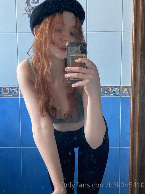 weird poses in pantyhose