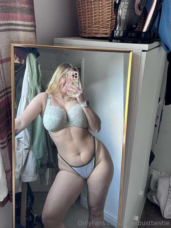 👅