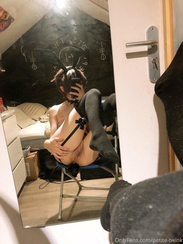 petite-twink image #6