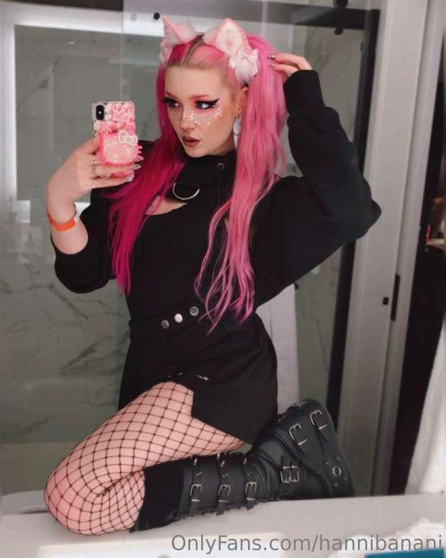 I scrubbed all this makeup off and immediately regretted not..