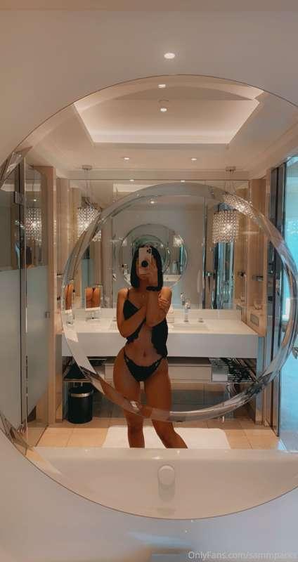 mirror mirror on the wall… 👀😏