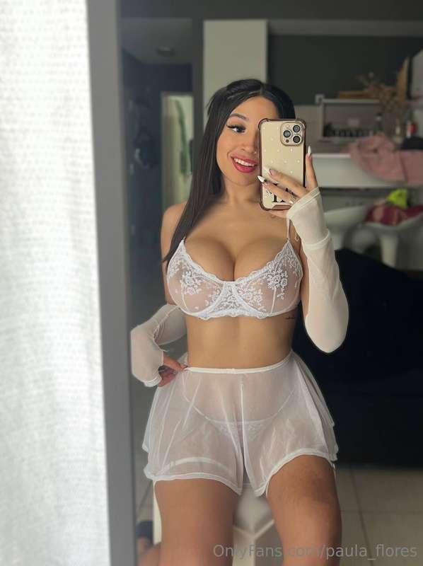 Pleasure for your eyes 🍒