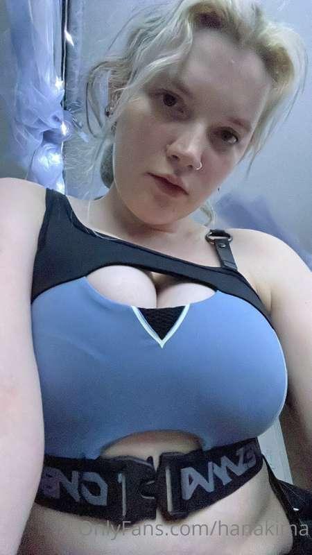 Hi babes. I’ve been so busy at work but it’s nice to get to ..