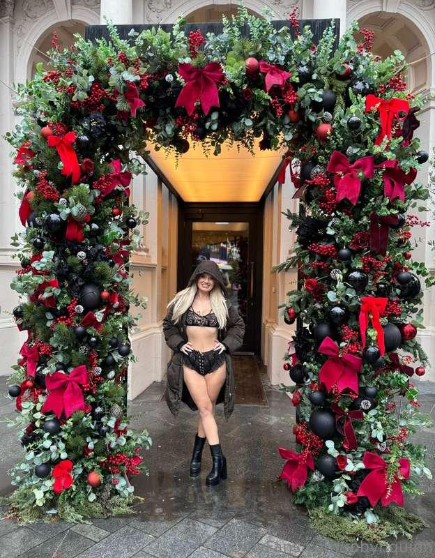 Very festive 😜 