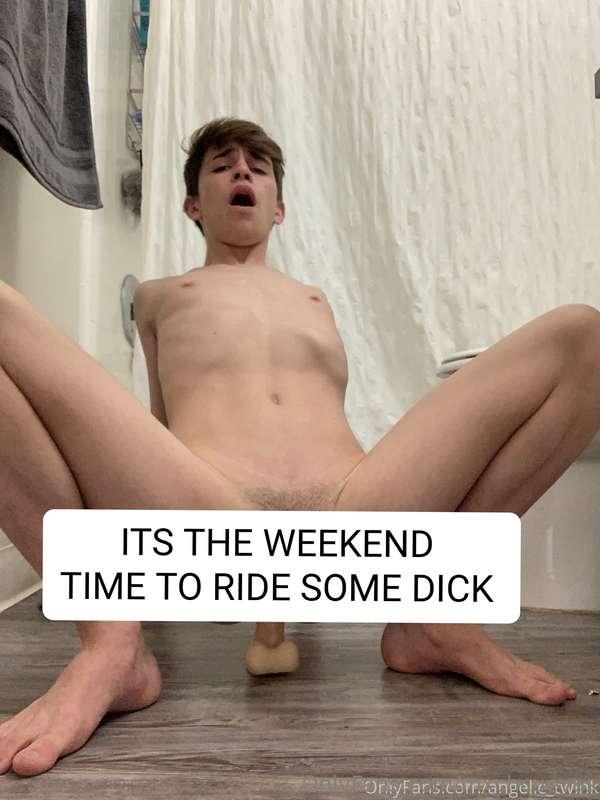 Wanna watch? DM me 😈