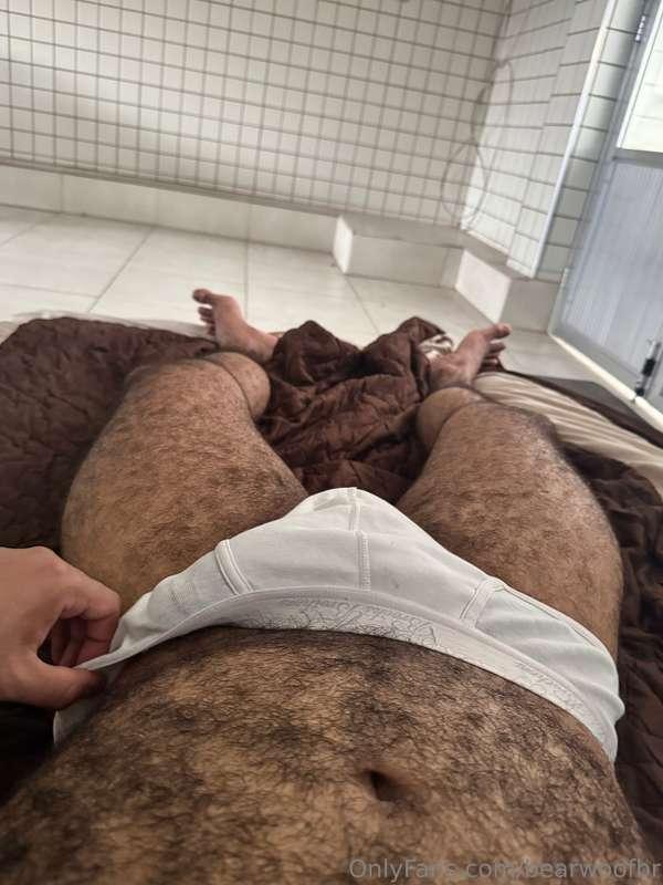 🔥 Your hairy daddy couldn’t hold back and came hard thinking..