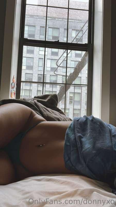 come cuddle with me?