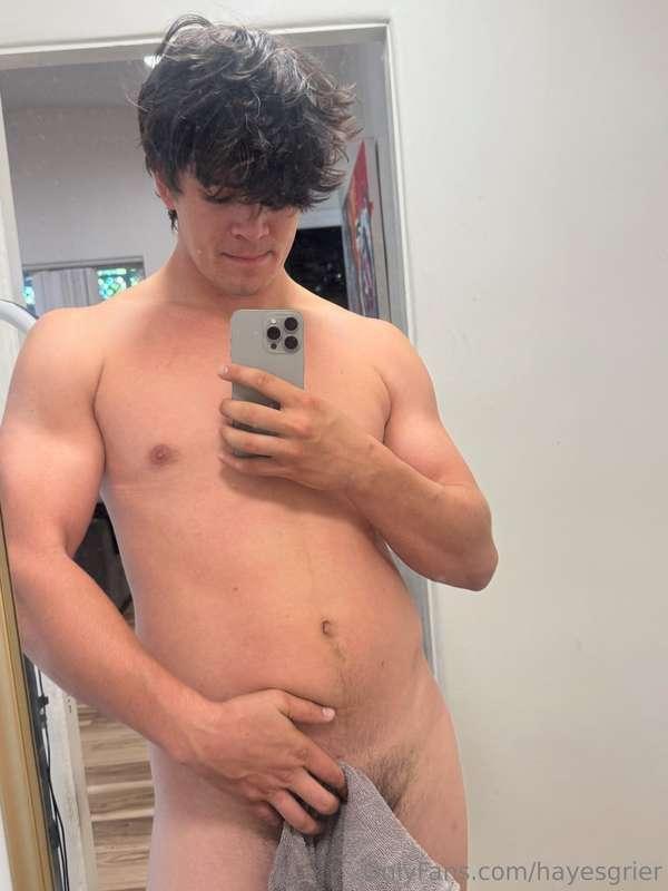 ‼️NEW‼️Mirror Flex: Raw & UncutStaring down the mirror, my b..