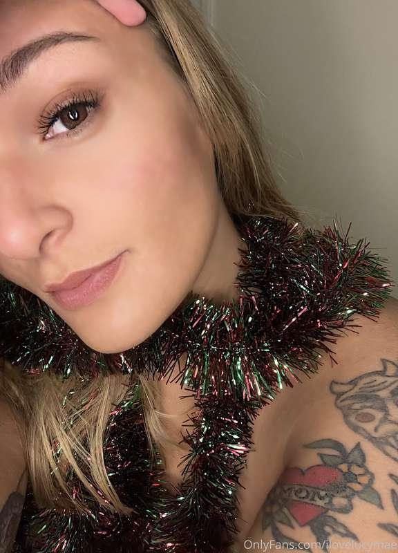 Nothing but my tinsel on...