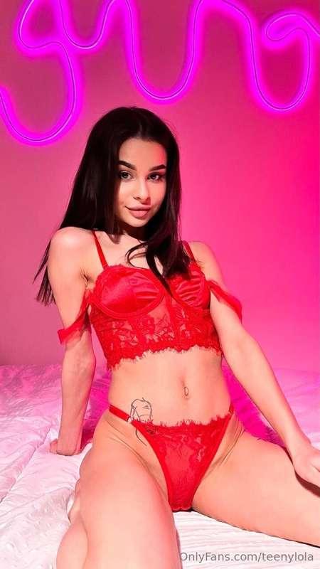 ʜɪ ʟᴏᴠᴇ! 👋🏼 @caroline_love18 🦋
ᴍʏ ɴᴀᴍᴇ ɪꜱ Caroline! ⭐️
ɪ ʟᴏᴠ..