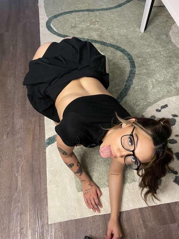 Hey cutie 😘 Want even more of me?My VIP page is where all th..