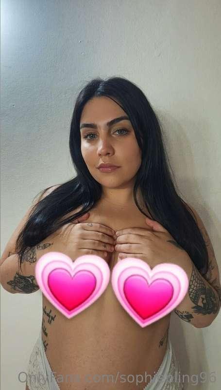 Are my titties big enough to make you hard baby?🔥🔥