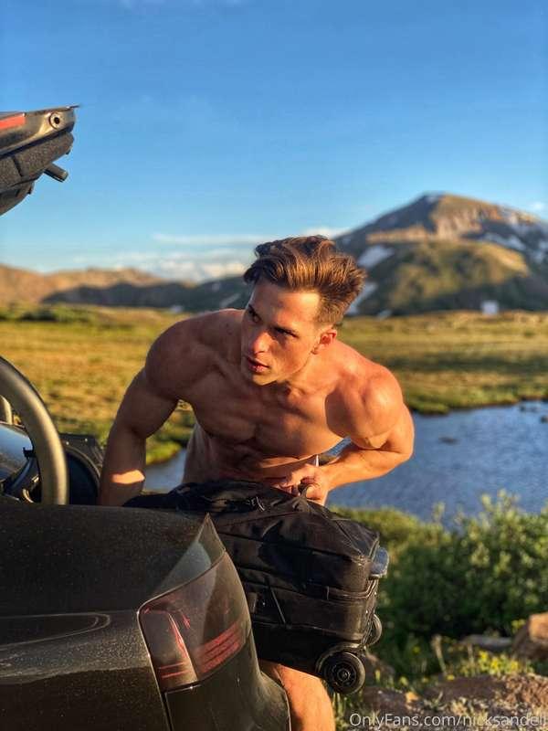 🌍