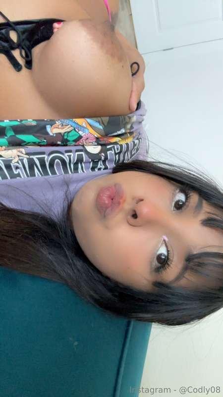 I’m onlineee say hi :p