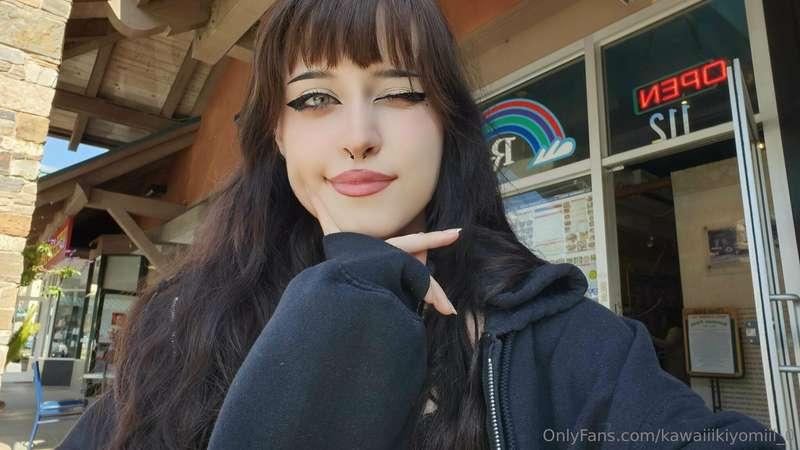 𝓣𝓱𝓲𝓷𝓴𝓲𝓷𝓰 𝓸𝓯 𝓲𝓭𝓮𝓪𝓼 𝓯𝓸𝓻 𝓬𝓸𝓷𝓽𝓮𝓷𝓽 𝓽𝓱𝓲𝓼 𝔀𝓮𝓮𝓴𝓮𝓷𝓭...