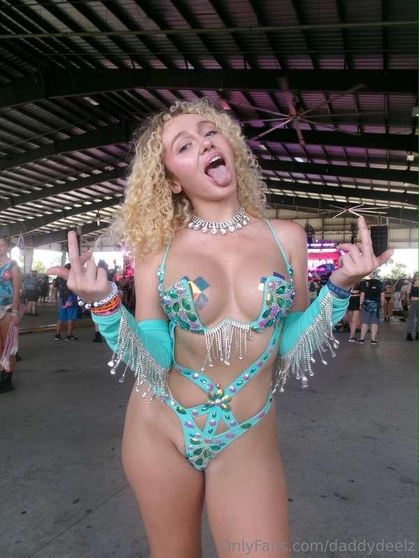 Still not over that one guy who said I have “rave girl energ..